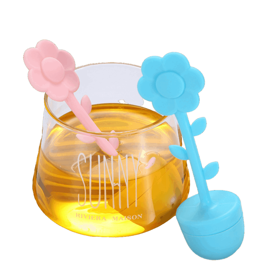 Blomster te infuser i en kop te fra Njordisk