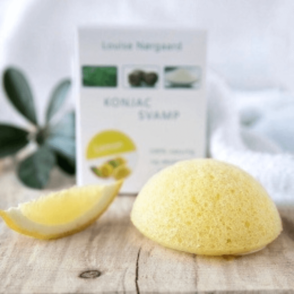 Organic Konjac Svamp - Lemon, som ligger på et bord