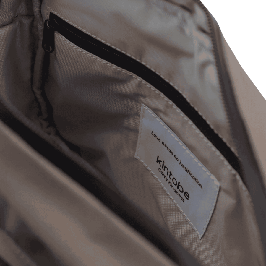 Kintobe Cross-Body Messenger Bag, Miles i Scandi Taupe farven